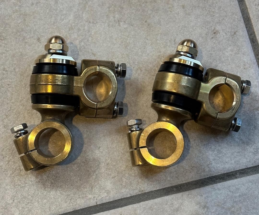 US直輸入 フランダース 真鍮製 2インチ ドッグボーンライザー m3