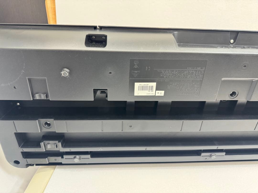 YAMAHA PORTATONE PSR-E263 キーボード 19年製