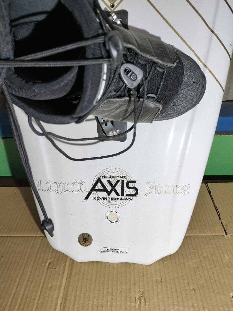 Z*女様 ◆直接引き取り可能◆ ウェイクボード　リキッドフォース　Liquid