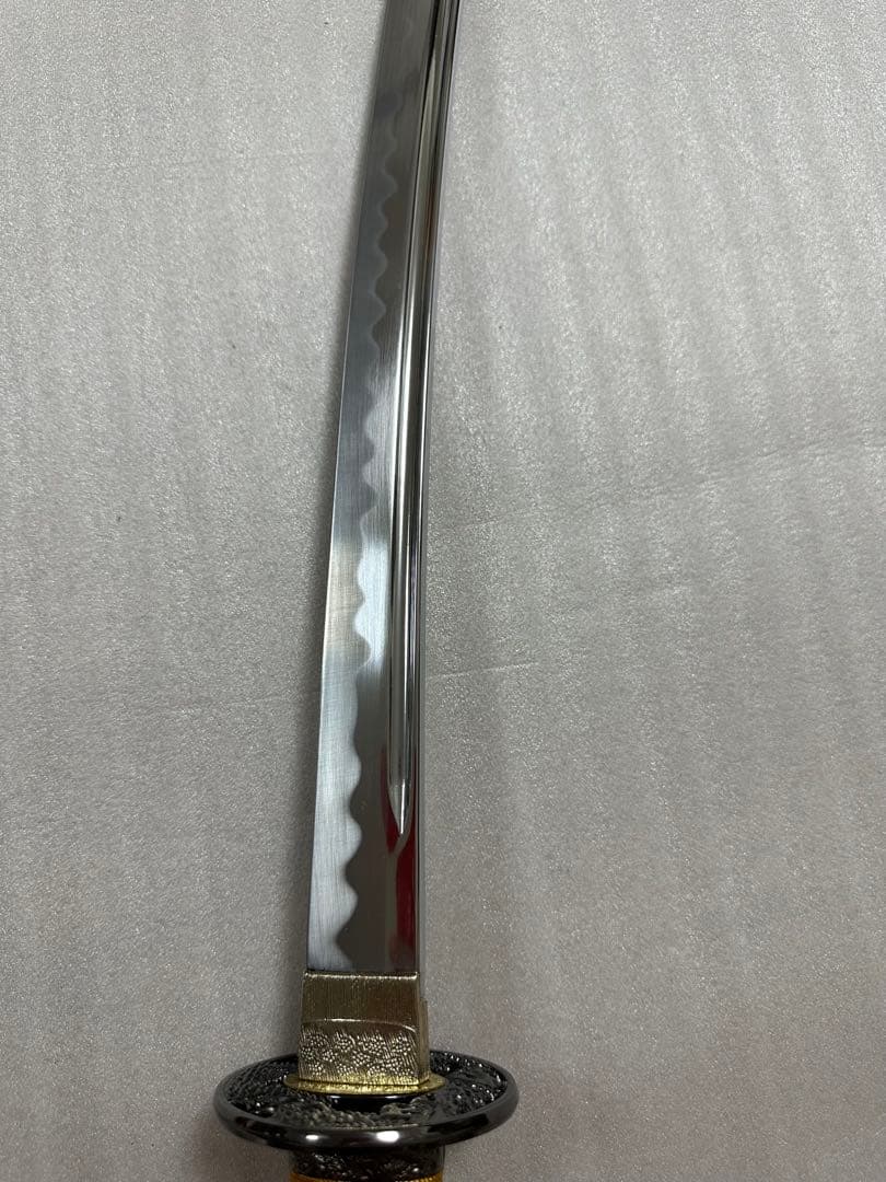 美品模造刀　樋入り刀身 打刀 黑鞘　コスプレ 鞘付き長さ約105cm