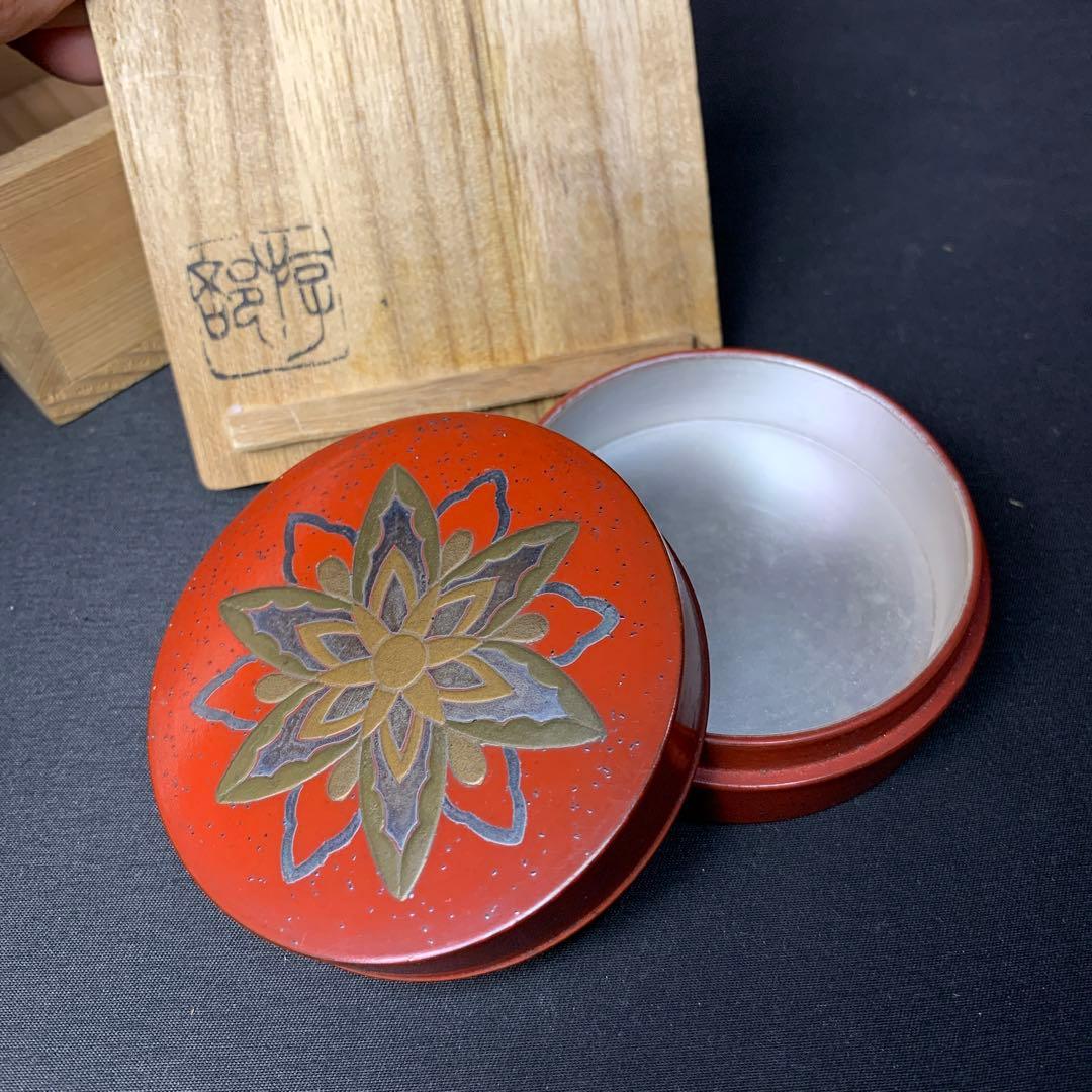 E127 送料無料　香合　在銘　時代蒔絵　共箱　茶道具　茶室　茶道　漆器　香道具