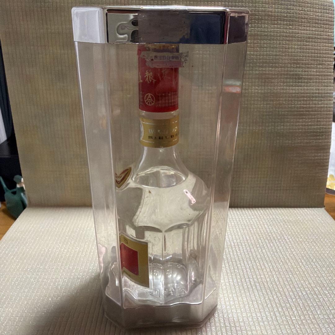 五粮液 500ml 白酒 透明ボトル入り