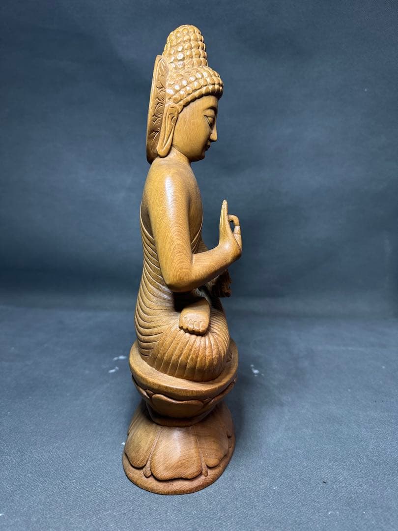 白檀　仏像　老山白檀　仏教美術　天然素材　置物　飾り物　古美術品　 置物　仏教