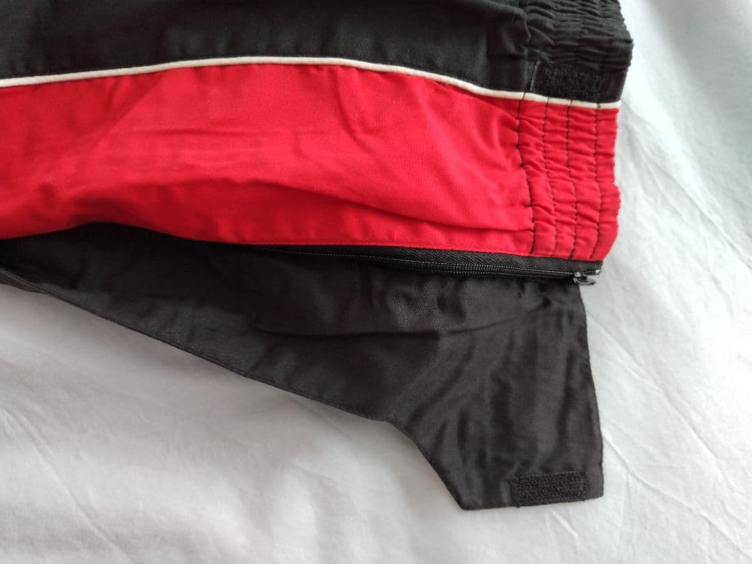 Umbro マンチェスターU ビステ・ウィンドブレーカー セット 黒/白/赤