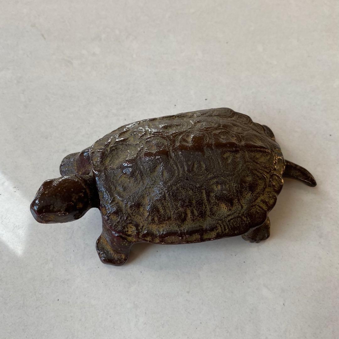 亀　置物　小物入れ　朱肉ケース　時代物　骨董　お香入れ　ヴィンテージ　ブロンズ