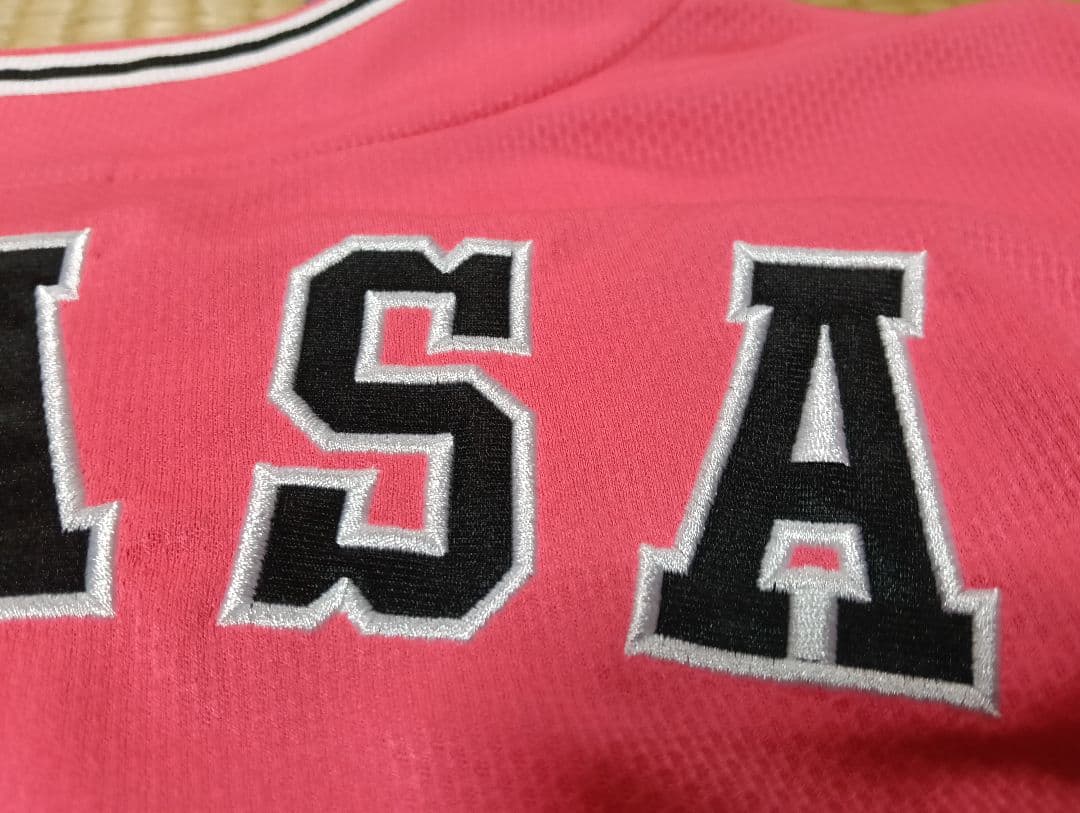 読売ジャイアンツ　巨人　湯浅大選手 93番時代 サイン入りピンクユニフォーム