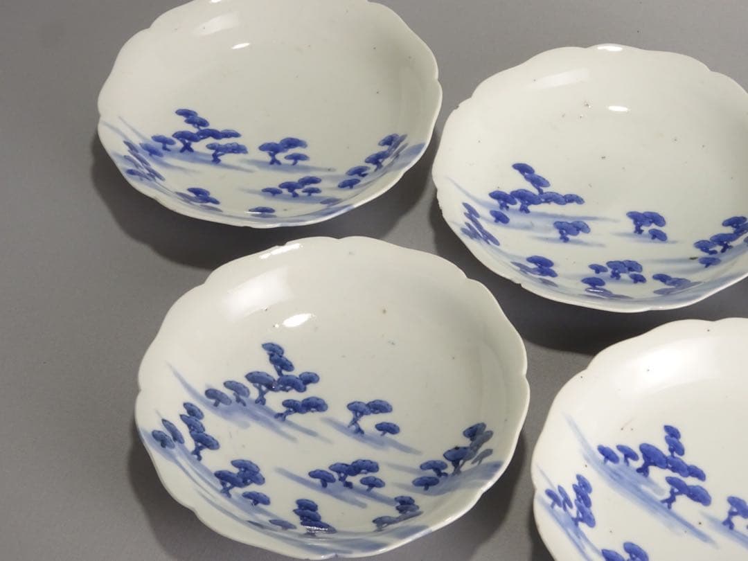 江戸時代　前期　古伊万里　藍九谷様式　染付　松林文　輪花形　皿　5客　銘々皿
