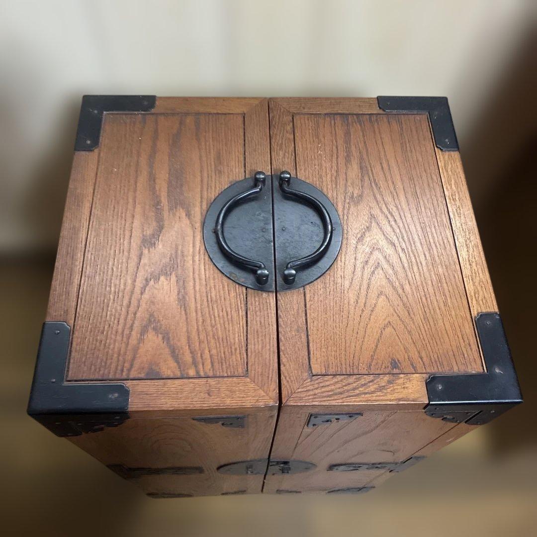 薬箪笥　観音開き　昭和レトロ 骨董　アンティーク家具　薬タンス