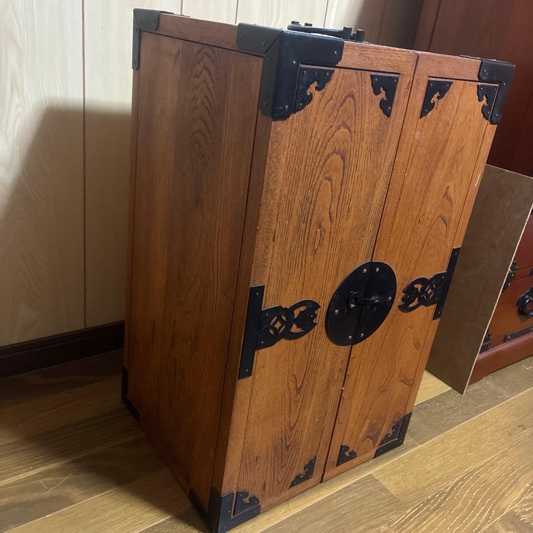 薬箪笥　観音開き　昭和レトロ 骨董　アンティーク家具　薬タンス
