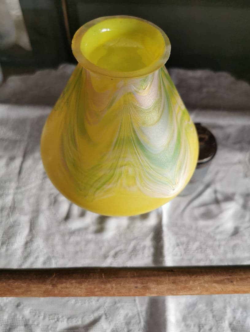 ランプシェイドのみ：アンティーク 玉虫黄色&翠&乳白&桜 ファブリル系虹彩ガラス