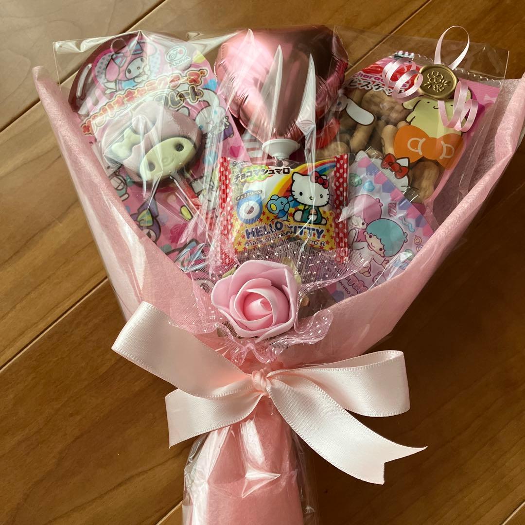 りえ様オーダー品　10束　バルーンブーケ　サンリオ　卒園　卒業