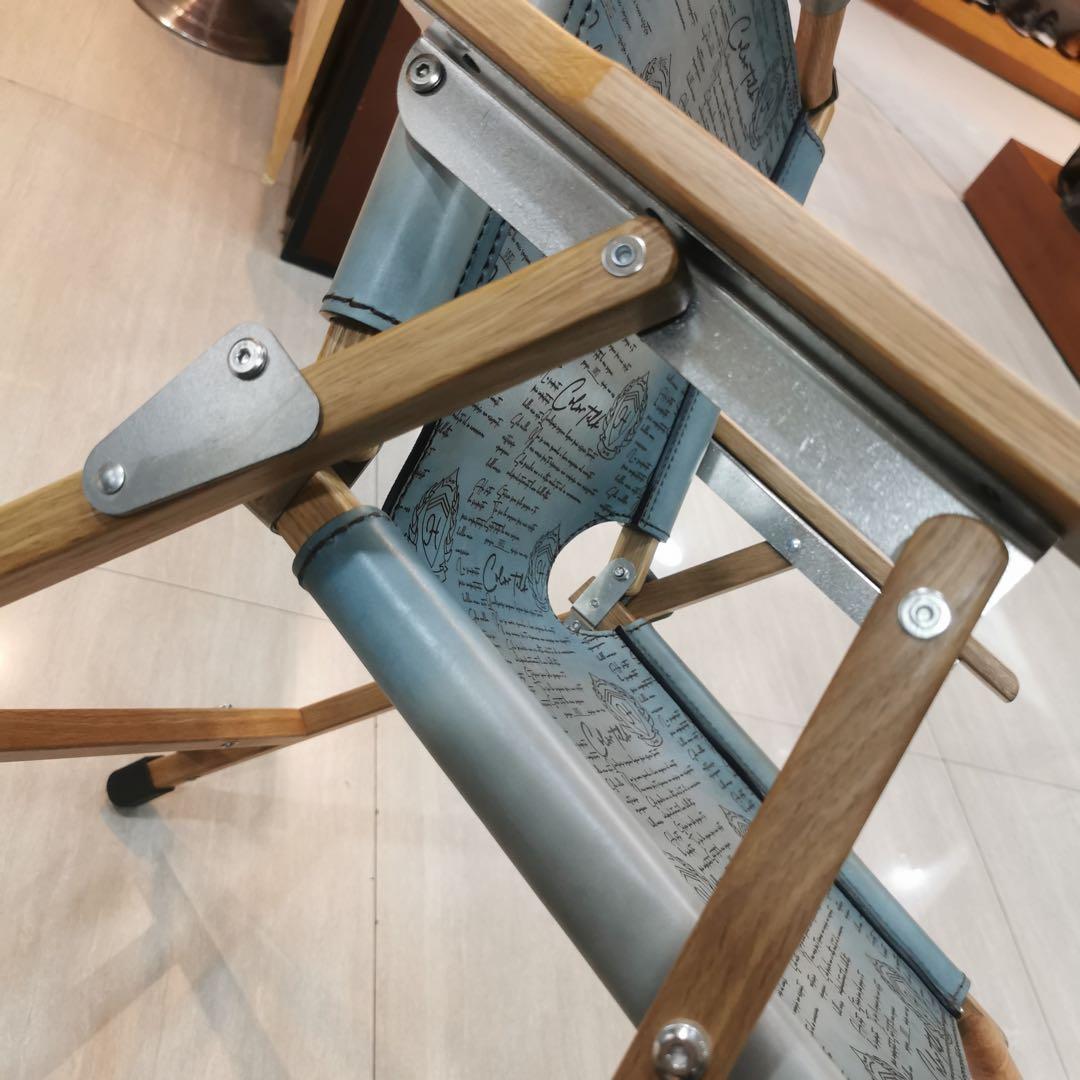 Miskeen アウトドアチェア 復古手書き模様頭層牛皮製クミットチェア