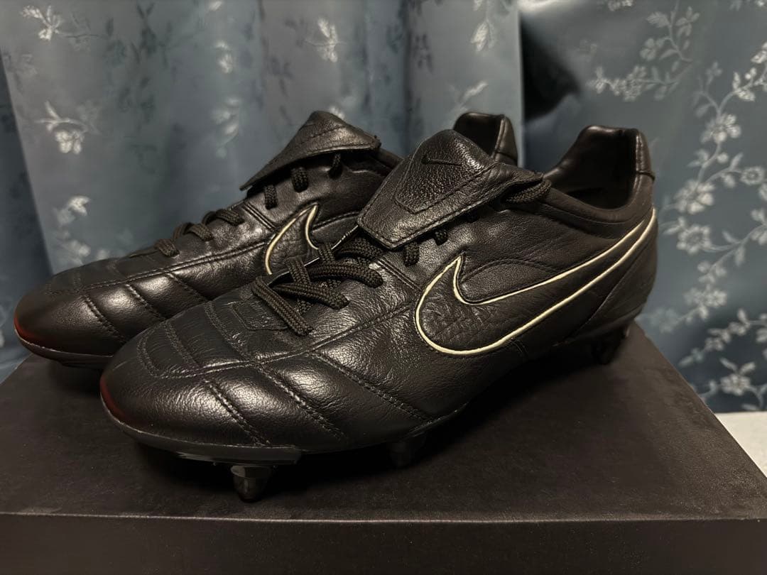 Nike ティエンポエアレジェンド2SG（取替式）レザー