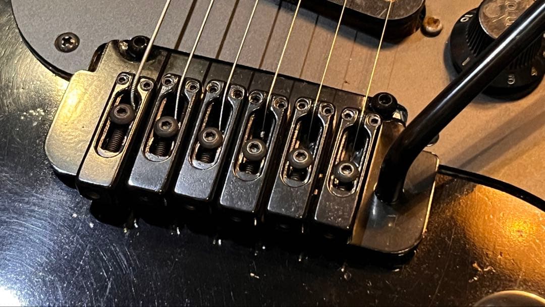 フェルFST-65ネック・アッセン＆ムーン・オーダーボディ・ストラトキャスター