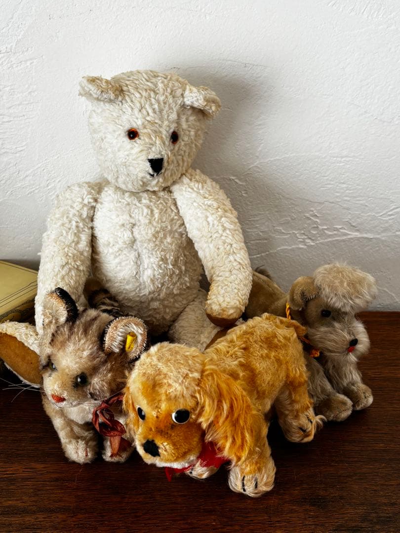 オランダ　蚤の市　クマ　ぬいぐるみ　ベア