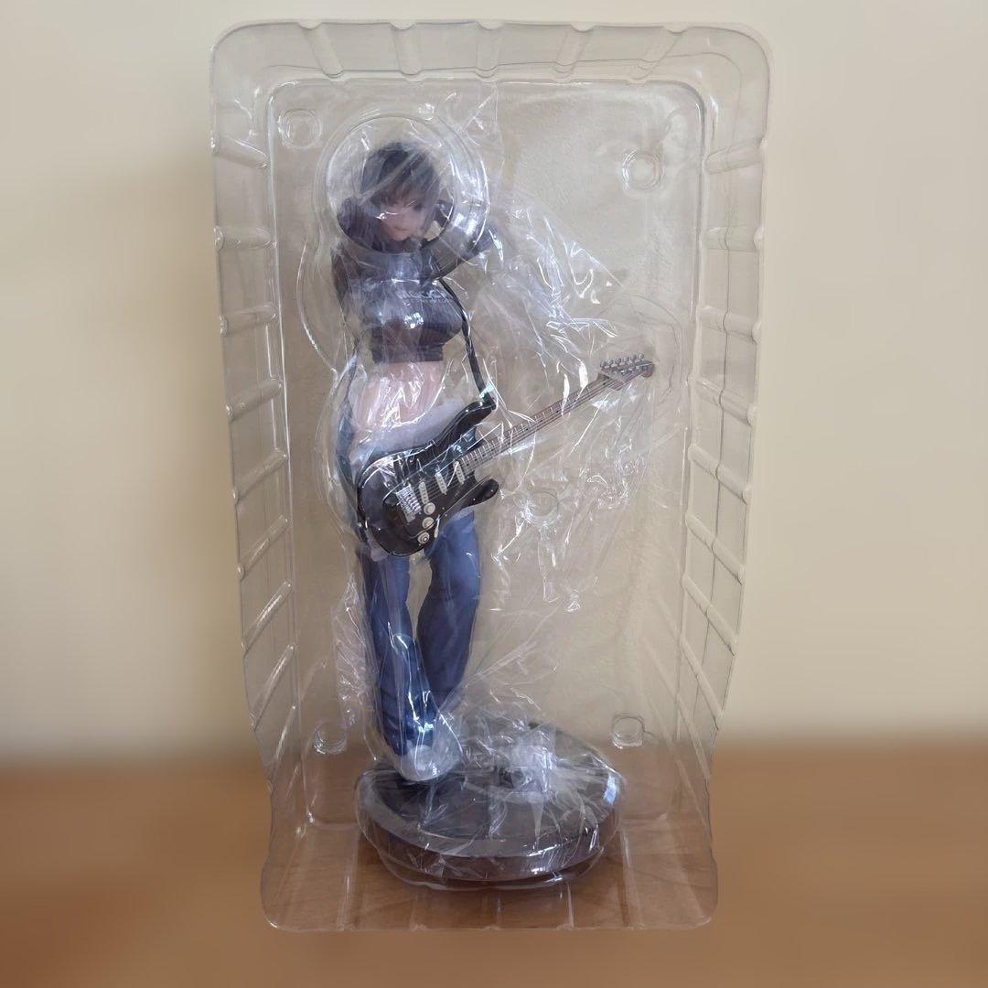 Lovelyギターの妹1/7スケール フィギュア hitomio拾六