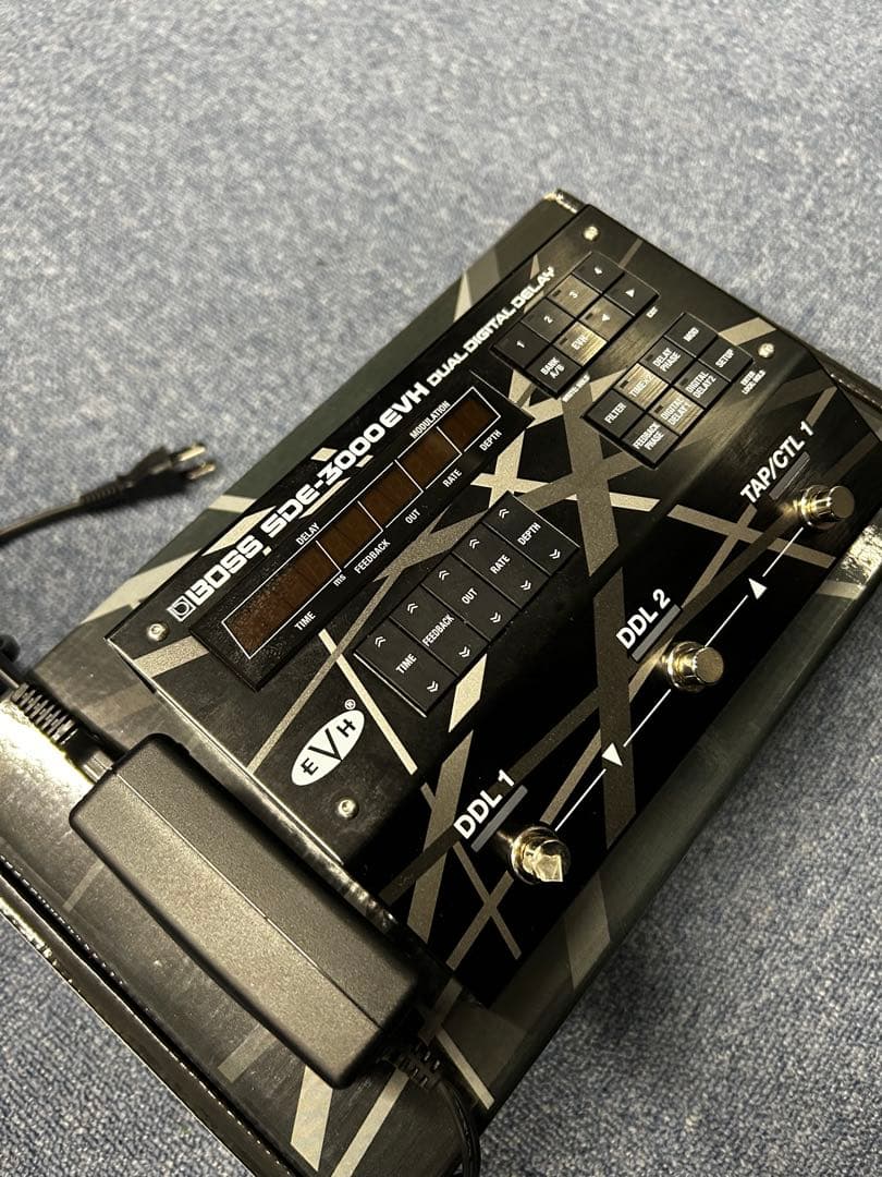 新品同様！BOSS SDE-3000 EVH ボス デジタルディレイ