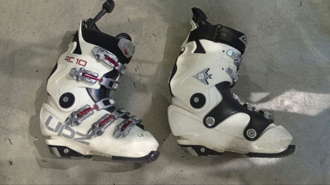 UPZ RC10ブーツ アルペンボード150 148 ショートスキー付属しません
