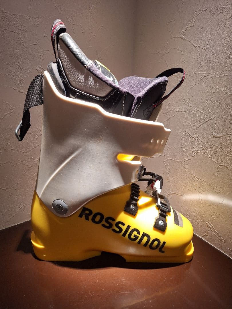 ROSSIGNOL スキーブーツ イエロー/ホワイト