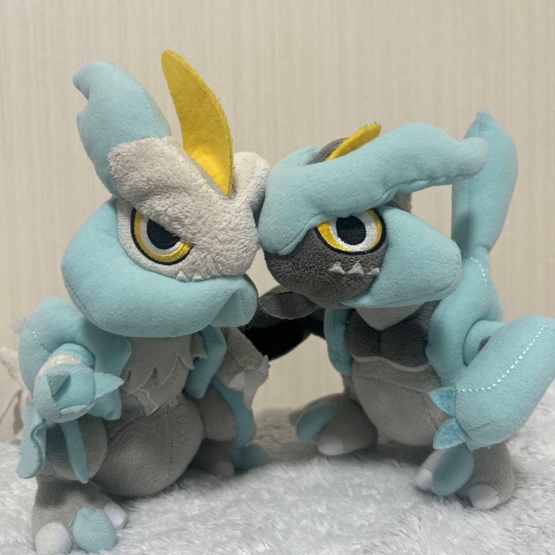 【廃盤レア】ポケモンセンター ポケドール ブラックキュレム ホワイトキュレム