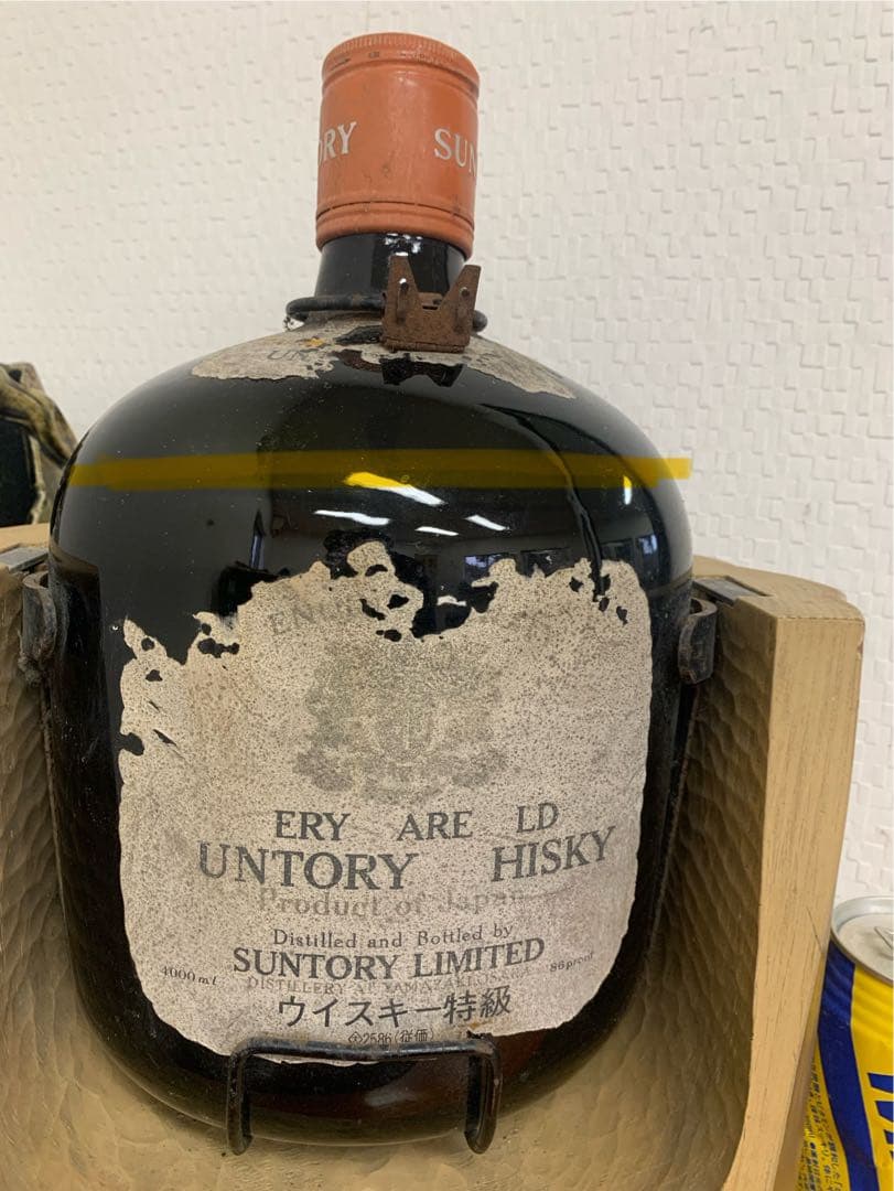 サントリー　ウイスキー　4000ml