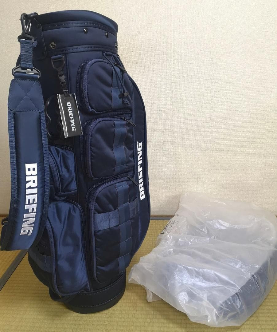 美品 BRIEFINGのCR6-#02キャディバッグ・カバーネイビー(おまけ付)