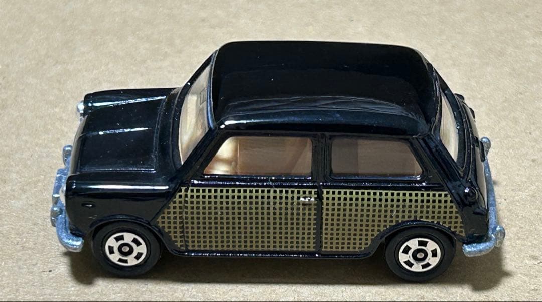 トミカ ミニクーパー サイド網目 黄タンポ 黒 ホッホラント特注