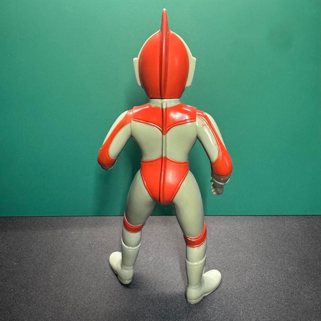 送料込み 帰ってきたウルトラマン ソフビ ブルマァク 円谷プロ バンダイ