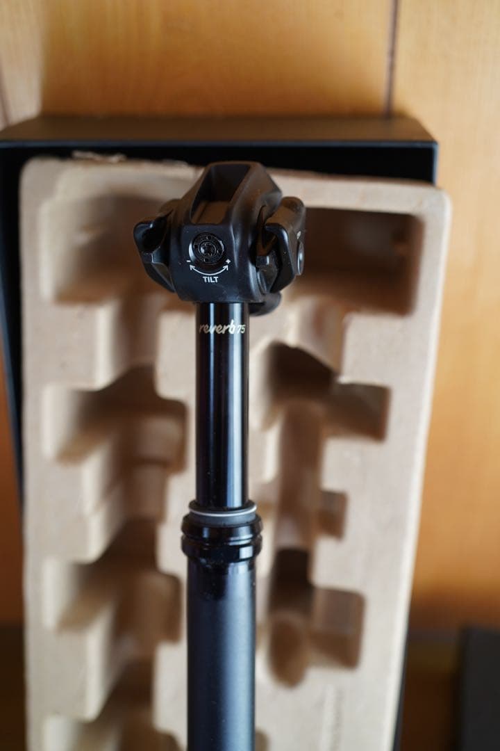 RockShox ドロッパーシートポスト+バッテリー