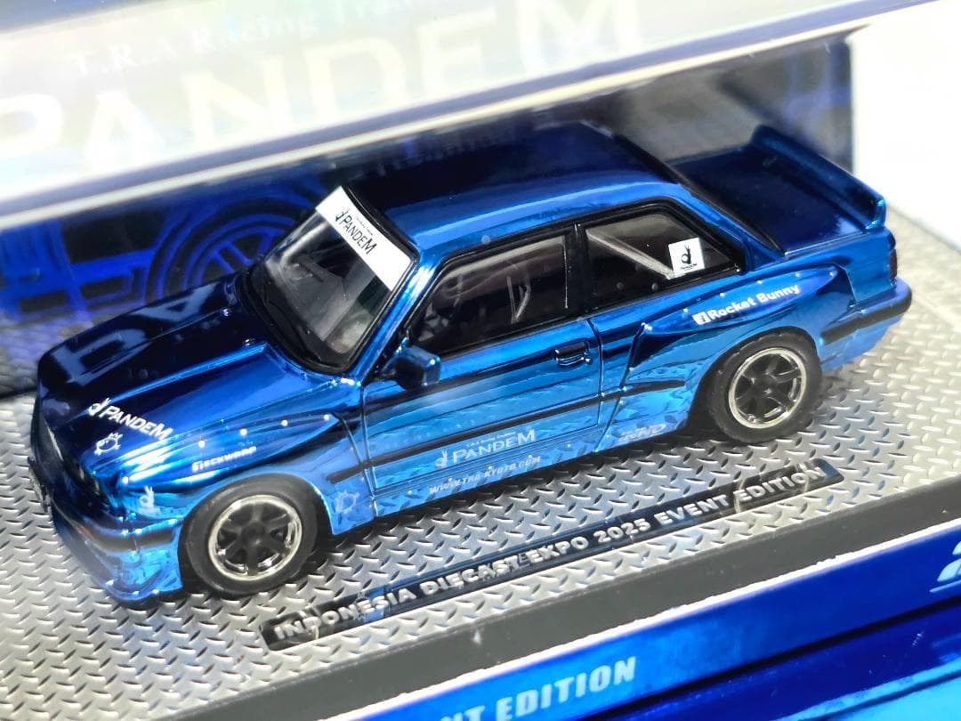 INNO64 1/64 インドネシア限定　PANDEM E30 ワイドボディ