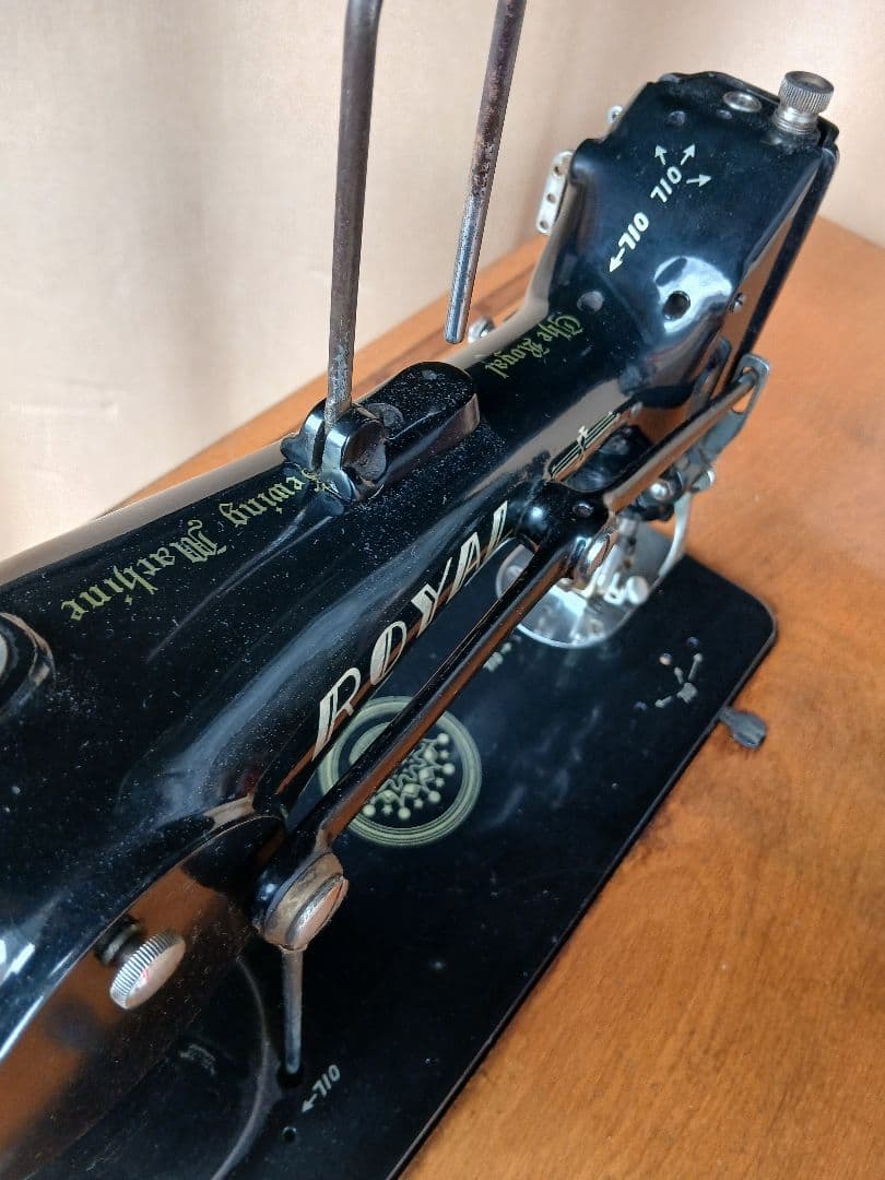 【 】ロイヤル足踏みミシン 　ヴィンテージTA-1