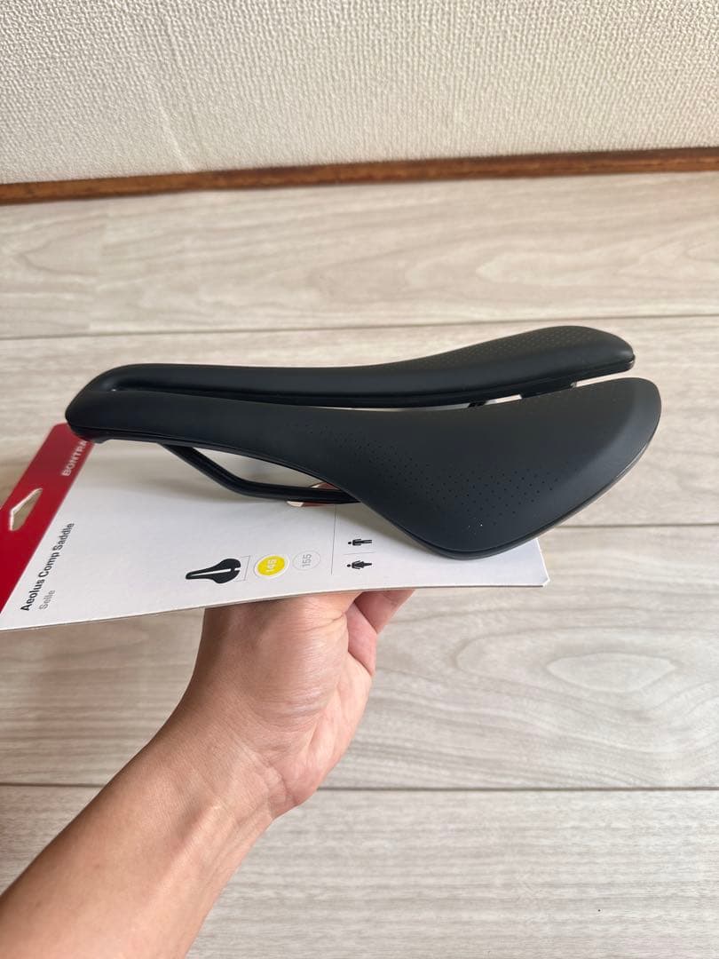 (新品)Bontrager Aeolus Comp サドル 145mm