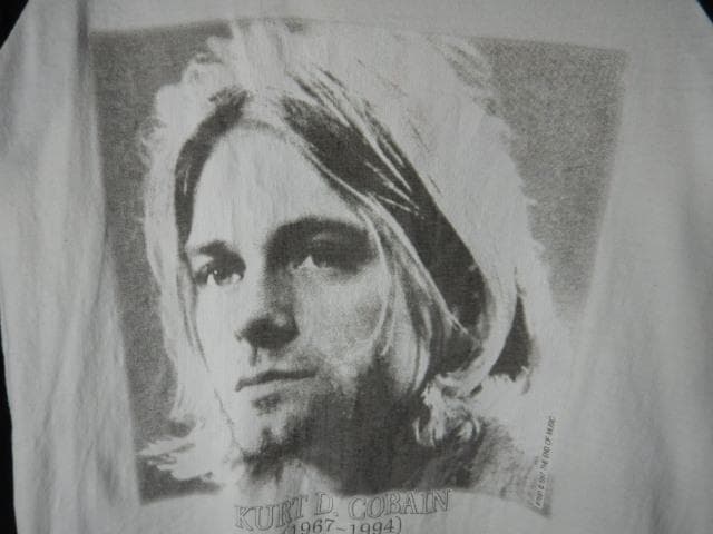 o3242 カート・コバーン 追悼 コピーライト 1997　ラグラン　tシャツ