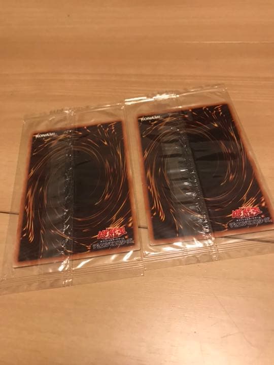 遊戯王 青眼の白龍 ブラック・マジシャン 未開封 WCS 2015