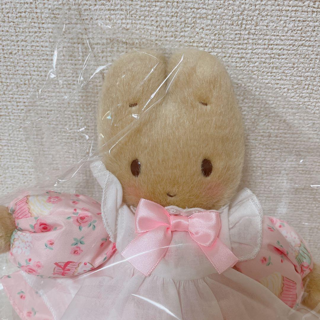 レア★ サンリオ　マロンクリーム　ぬいぐるみ　カップケーキ　マスコット　40周年