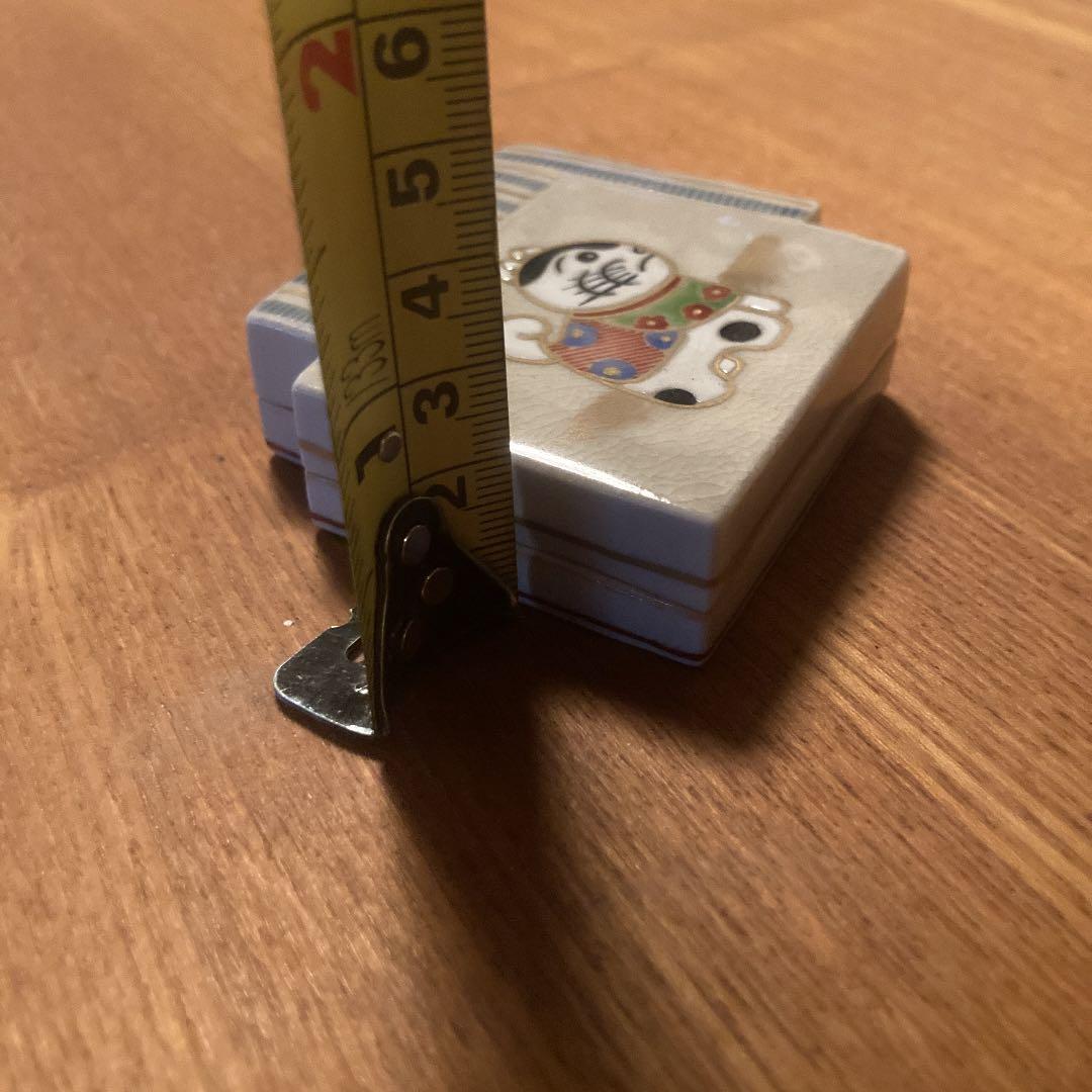 茶道具 香合 九谷焼 手描き 張り子犬文様 幅7.0cm奥行6.5cm高さ2cm