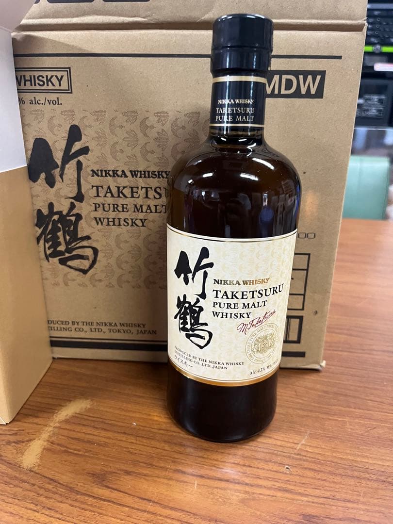 ニッカ 竹鶴 ピュアモルト ウイスキー 化粧箱入り