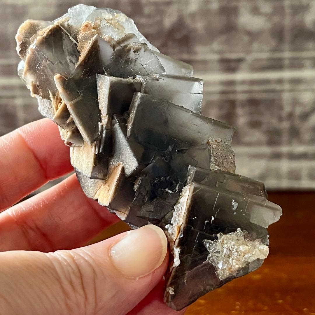 ゾーニング フローライト グレー 561.25ct 一点物 蛍石 原石 鑑賞石