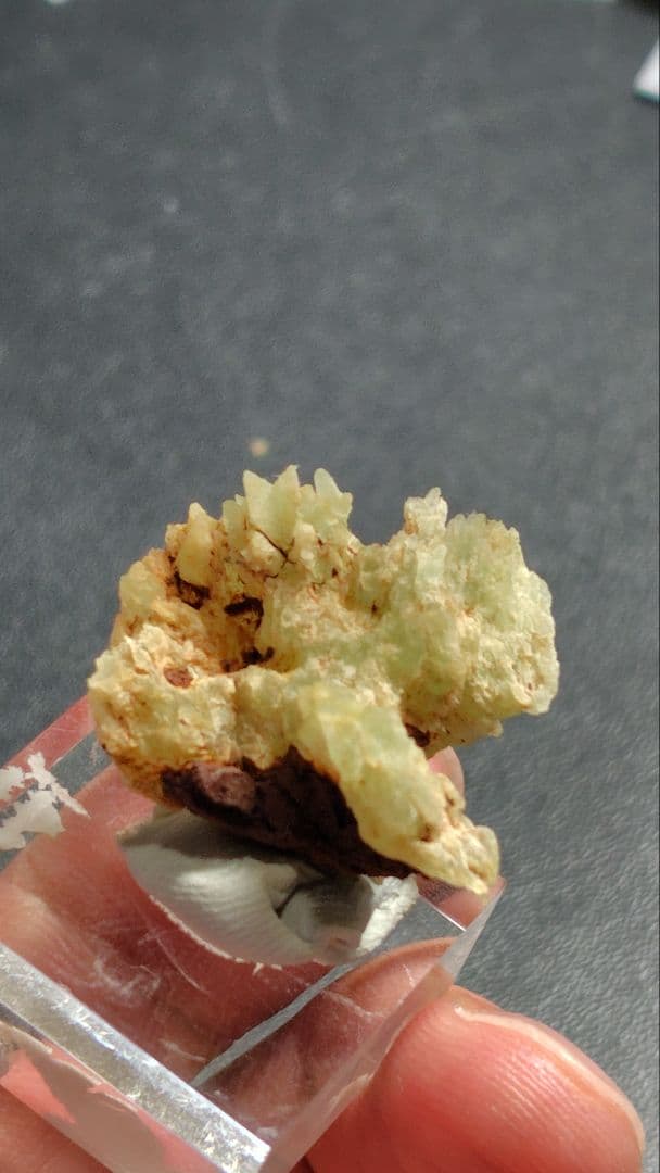 フォスフォフィライト　ボリビア産　1197