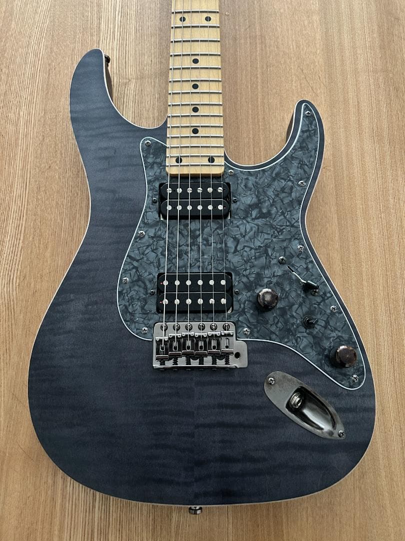 【新品同様】COMBAT GUITARS オーダー品　ストラトキャスタータイプ