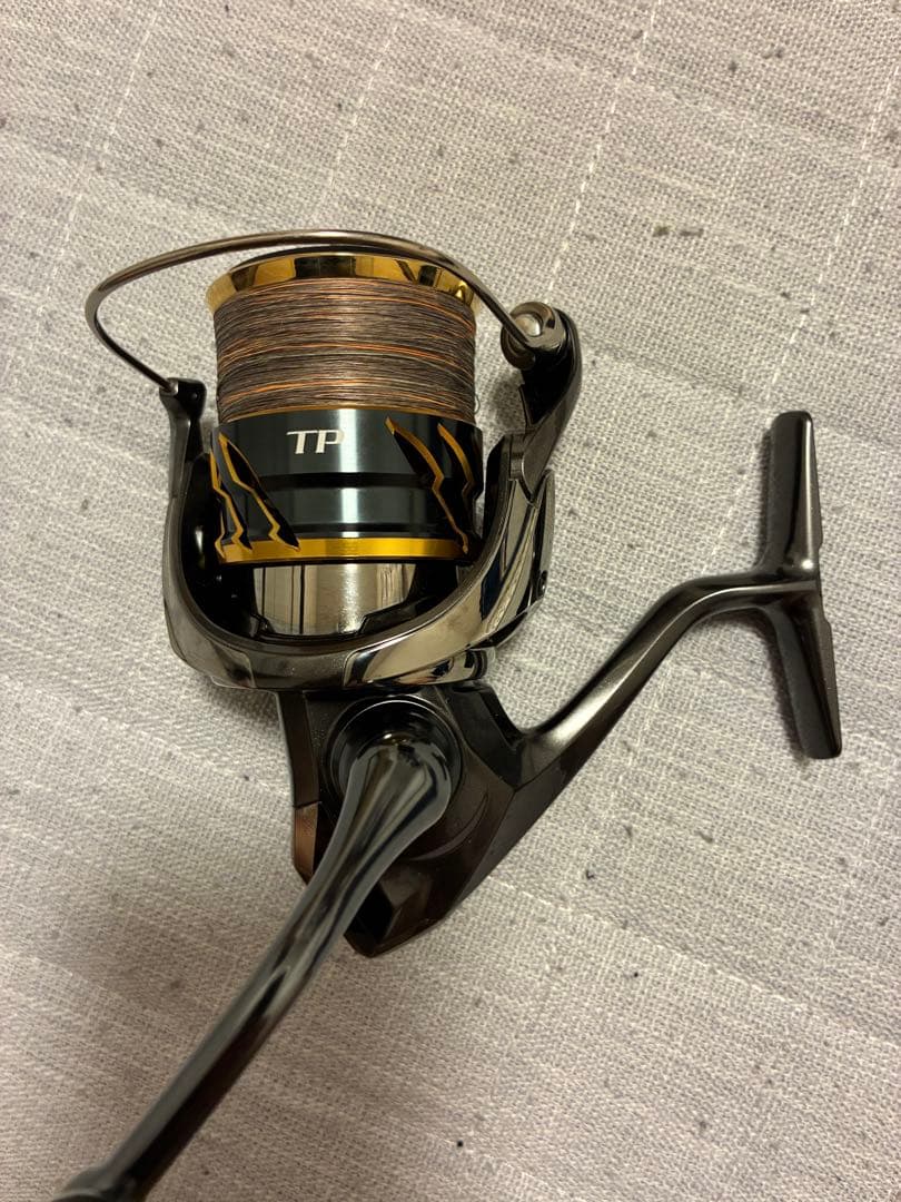 シマノ 20ツインパワー 2500SHG スピニングリール