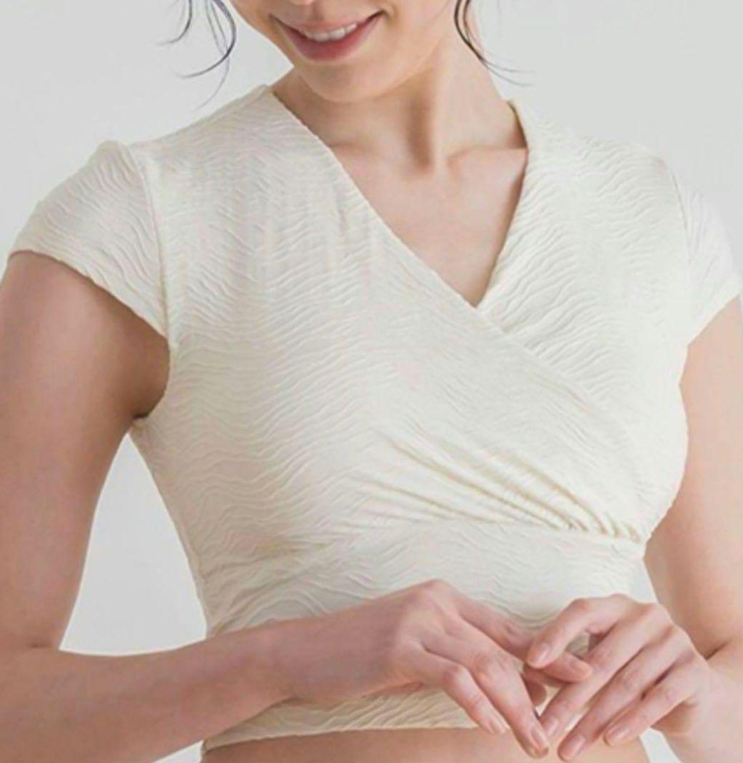 SUKALA♪美品 ☆キャップスリーブトップス ホワイト(クリーム色)Lサイズ