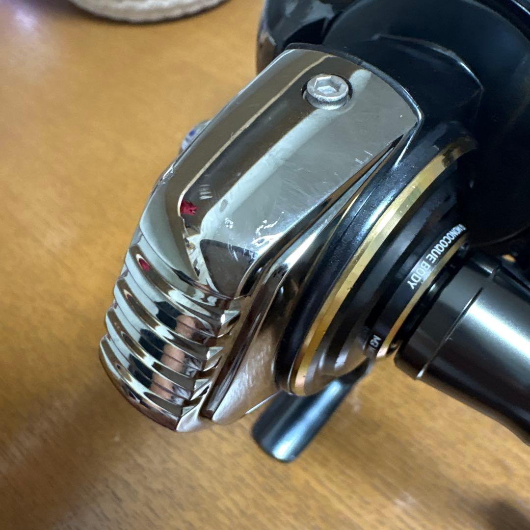 CALDIA SW 6000S-H スピニングリール