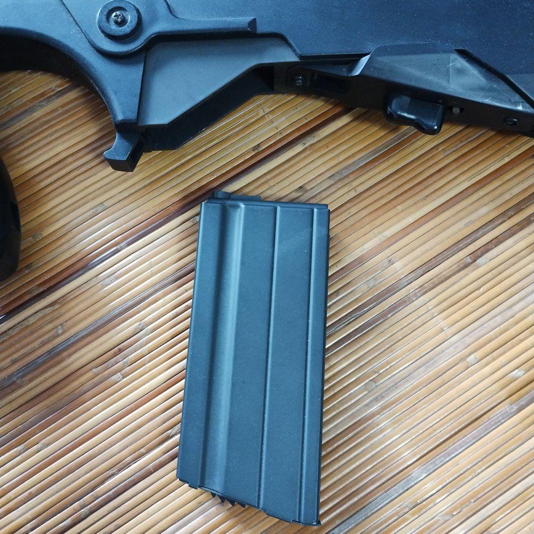 FA-MAS 5.56-F1 電動ガン ブラック