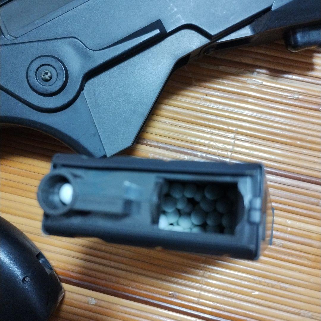 FA-MAS 5.56-F1 電動ガン ブラック