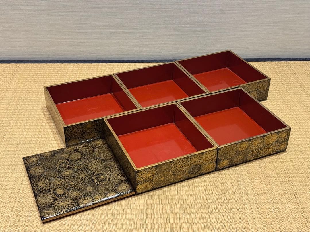 輪島塗 菊花総沈金彫 五段重箱 木製漆器