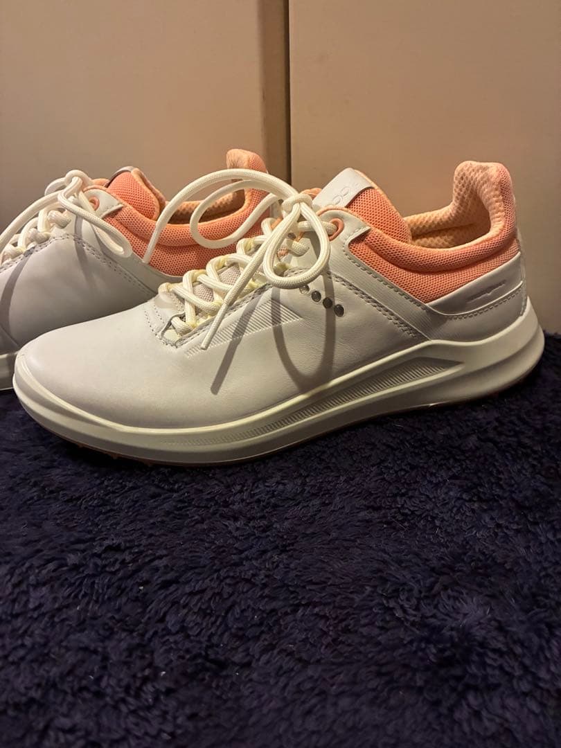 美品ecco ゴルフシューズ シロ 白 22.5 NEW BALANCE