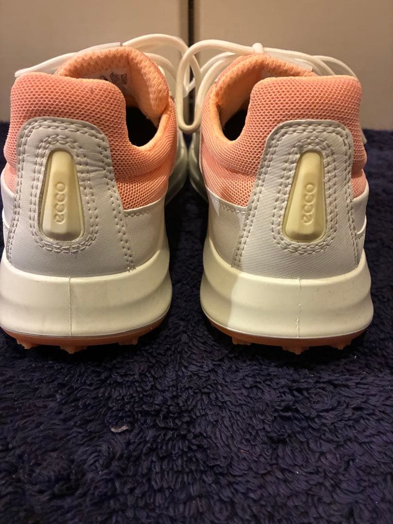 美品ecco ゴルフシューズ シロ 白 22.5 NEW BALANCE