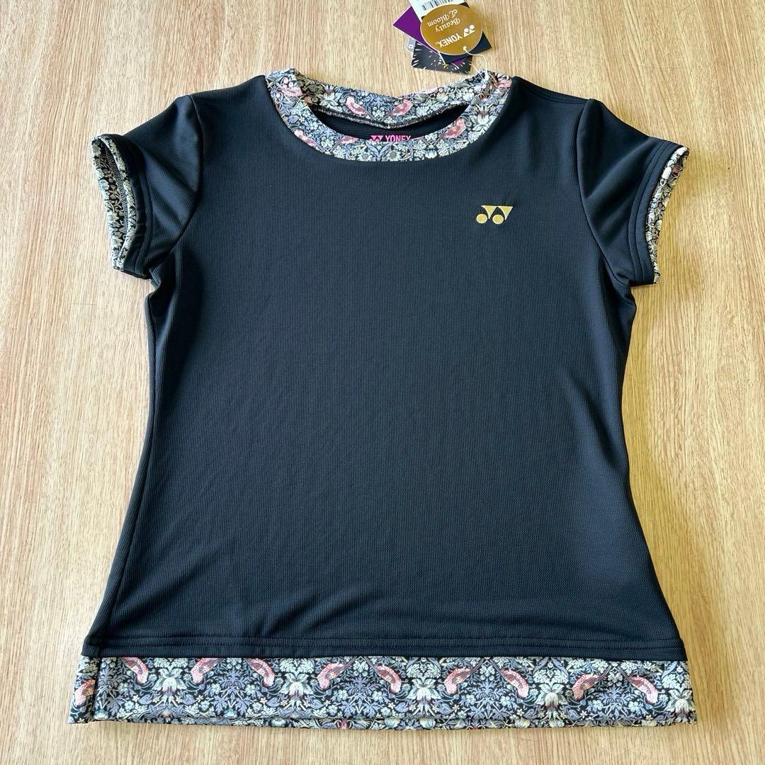 ヨネックス　レディーステニスウエア ゲームシャツ、ショートパンツセットアップ　M