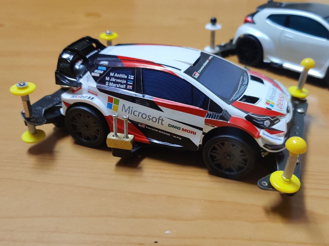 塗装済みトヨタ GR ヤリス ミニ四駆 2台セット